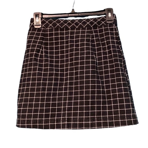 H&M Side Front Button Skirt - Size 4 - Picture 3 of 8